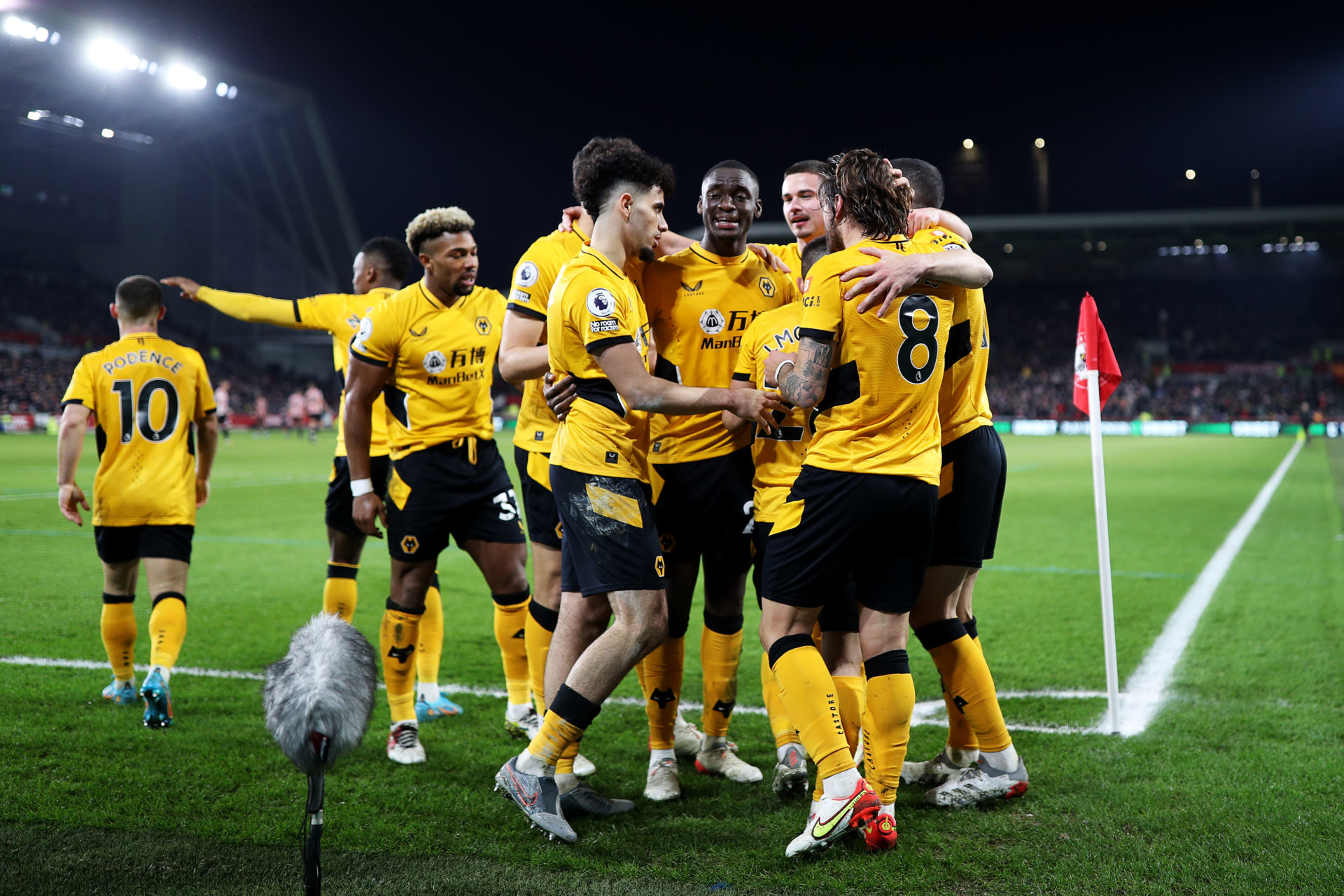 Photo by Jack Thomas - WWFC/Wolves via Getty Images