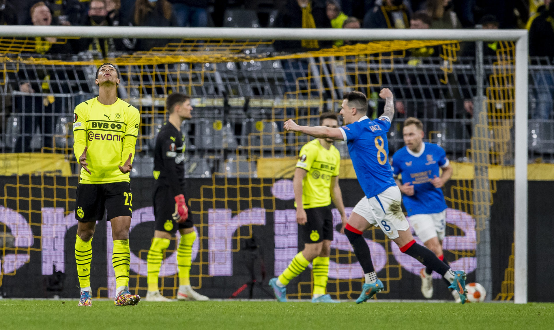 Photo by Alexandre Simoes/Borussia Dortmund via Getty Images
