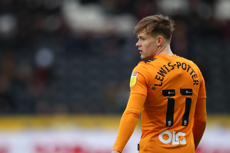 Photo by Robbie Jay Barratt - AMA/Getty Images