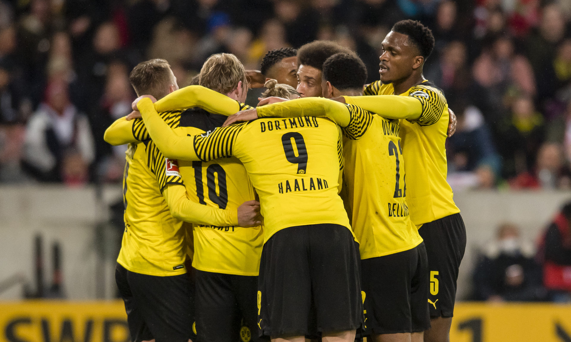 Photo by Alexandre Simoes/Borussia Dortmund via Getty Images