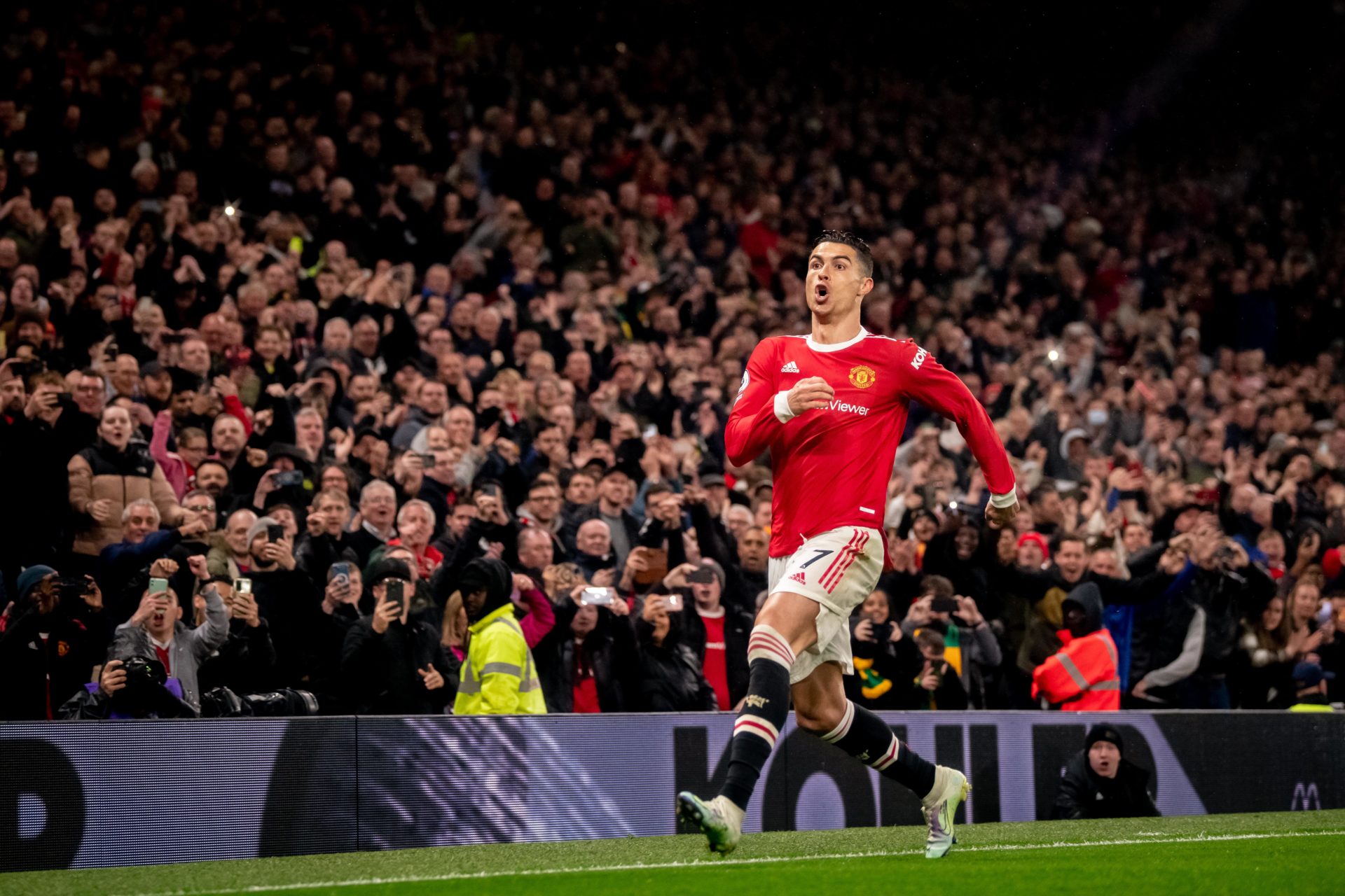 Photo by Ash Donelon/Manchester United via Getty Images
