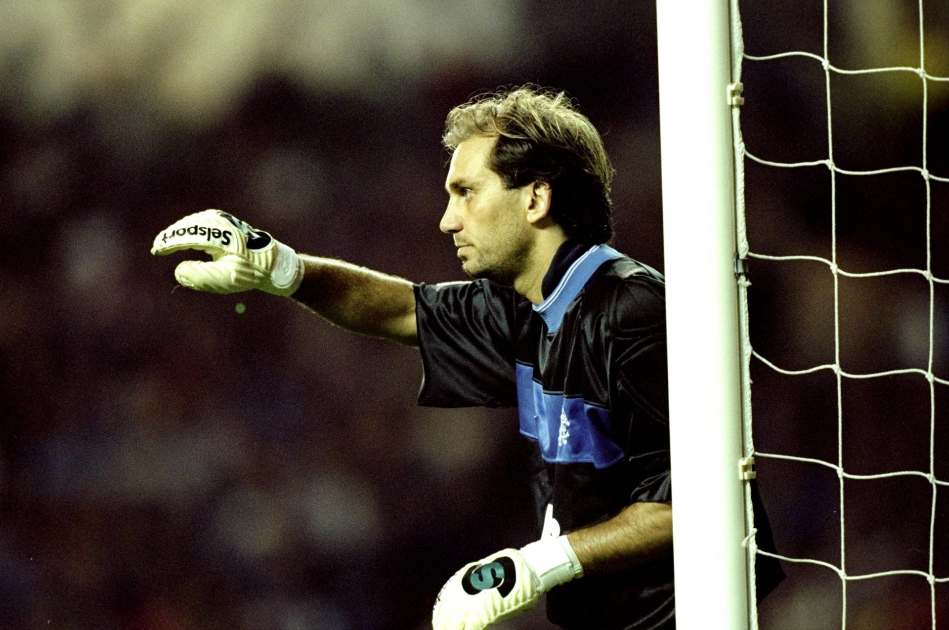 21 Sep 1999: Lionel Charbonnier of Rangers in action during the UEFA Champions League match between Glasgow Rangers and Bayern Munich from Ibrox P...