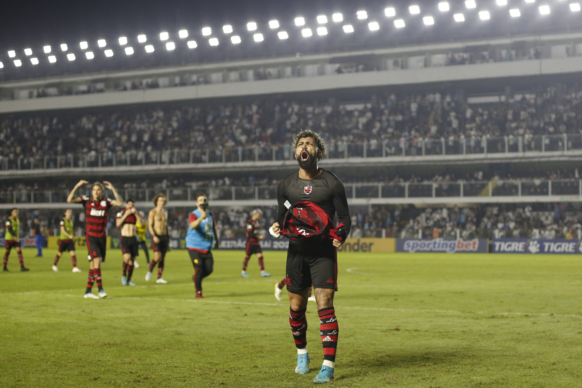 Photo by Ricardo Moreira/Getty Images