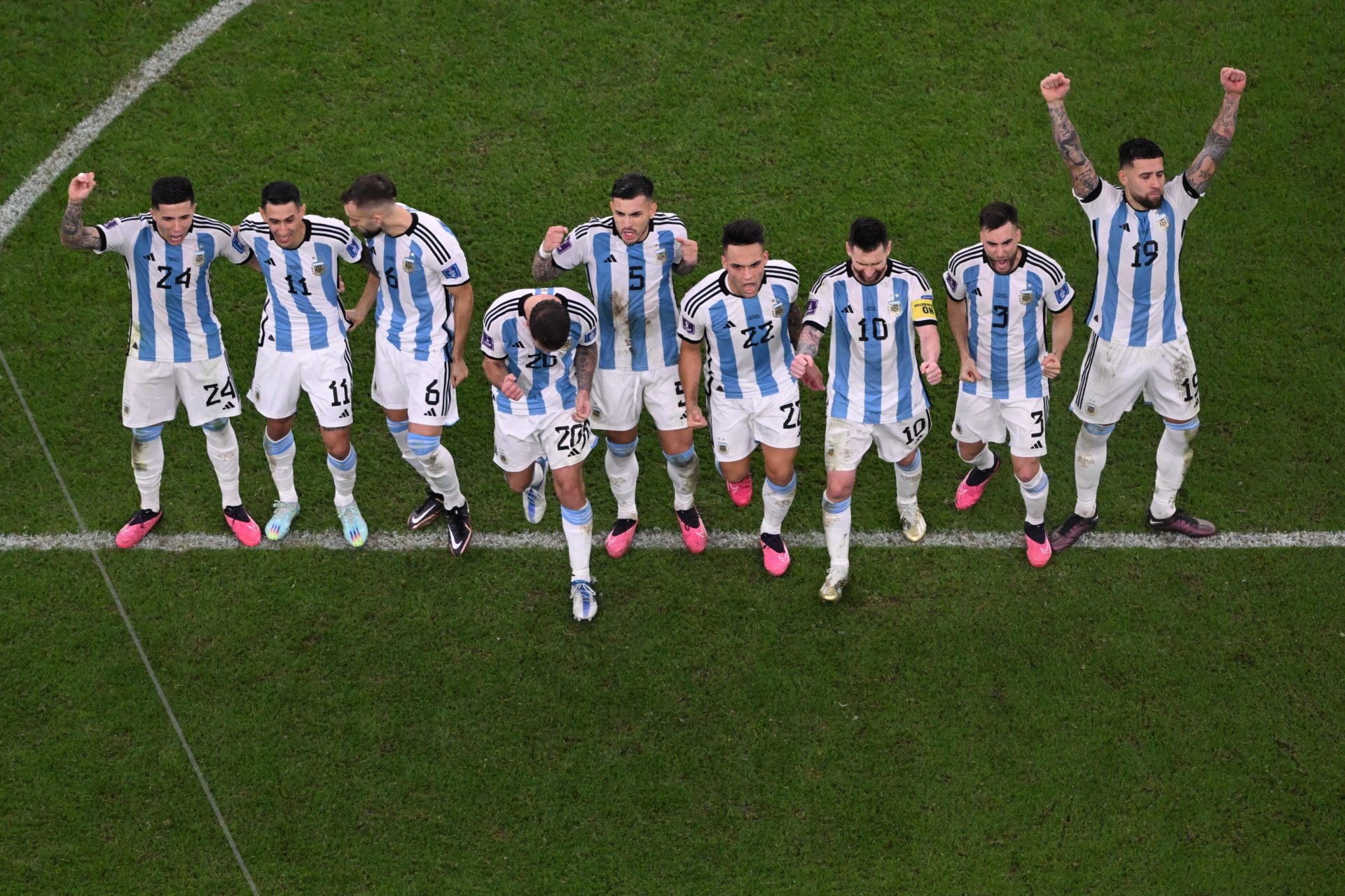 Photo by KIRILL KUDRYAVTSEV/AFP via Getty Images