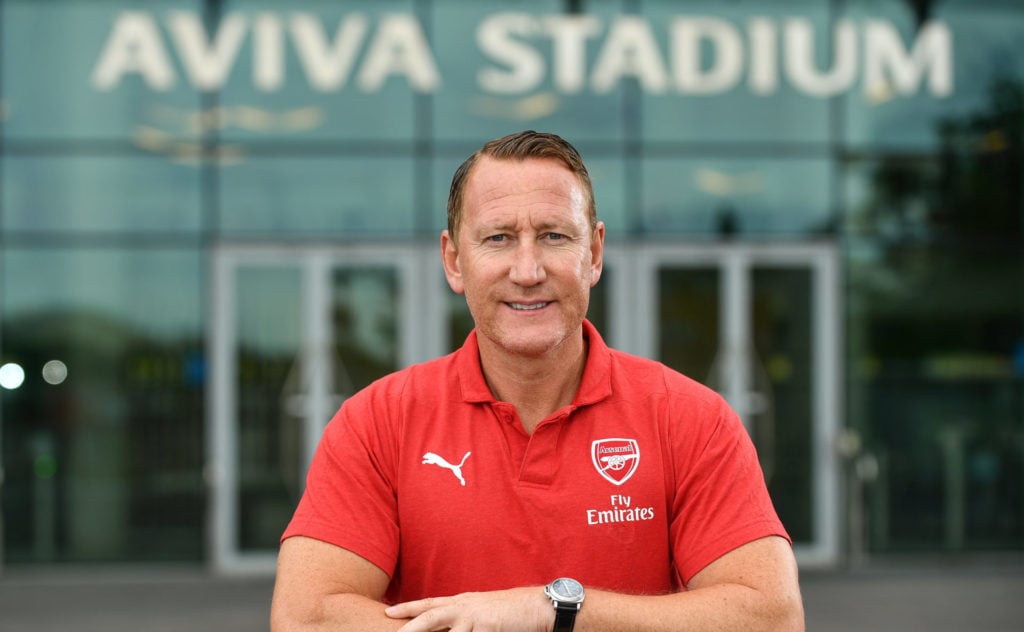 saka parlour arsenal