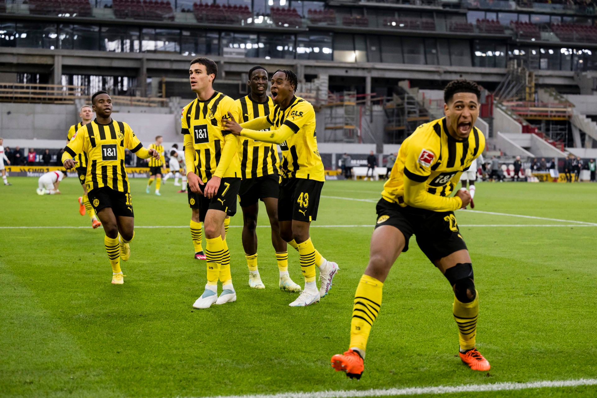 Photo by Alexandre Simoes/Borussia Dortmund via Getty Images