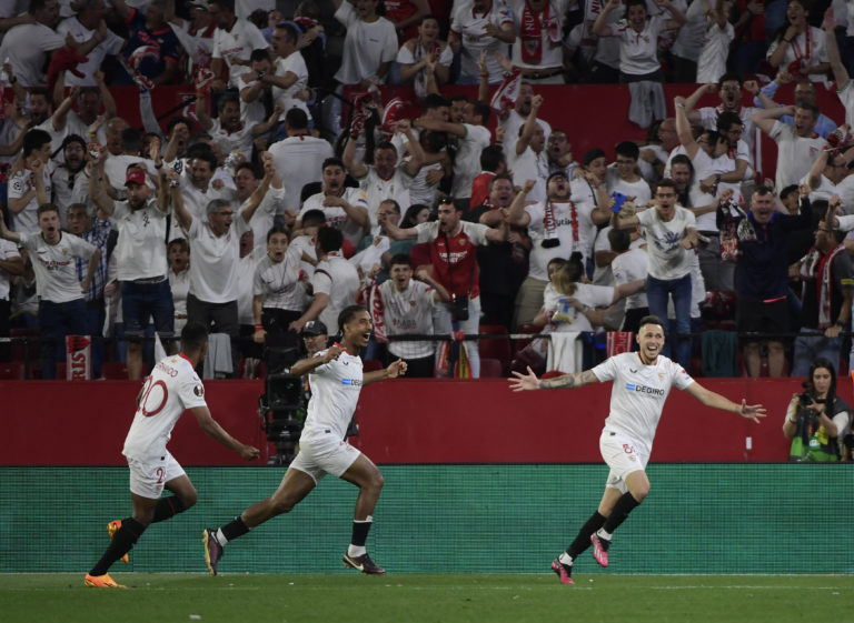Photo by CRISTINA QUICLER/AFP via Getty Images