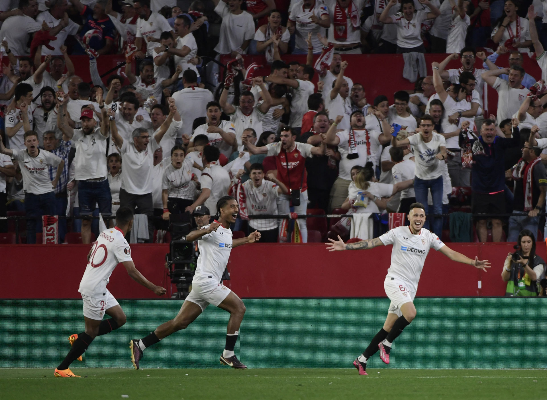 Photo by CRISTINA QUICLER/AFP via Getty Images