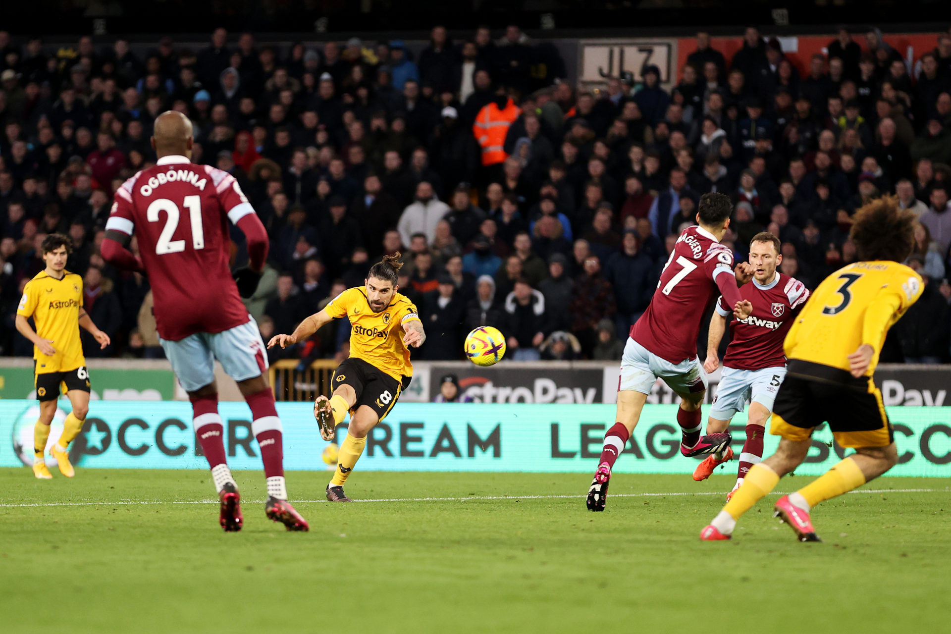 Photo by Jack Thomas - WWFC/Wolves via Getty Images