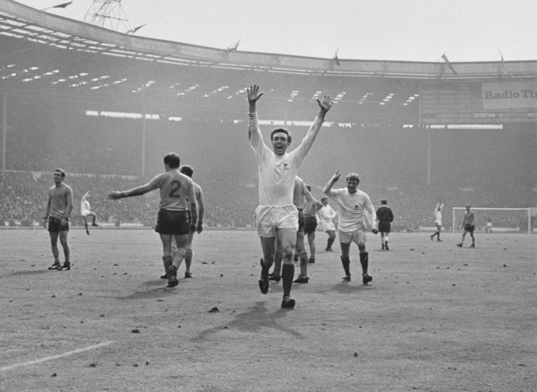Photo by Mike McLaren/Central Press/Hulton Archive/Getty Images
