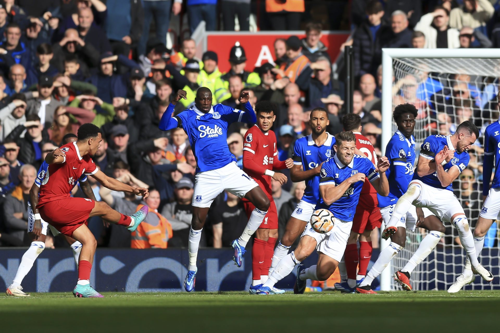 Photo by Daniel Chesterton/Offside/Offside via Getty Images