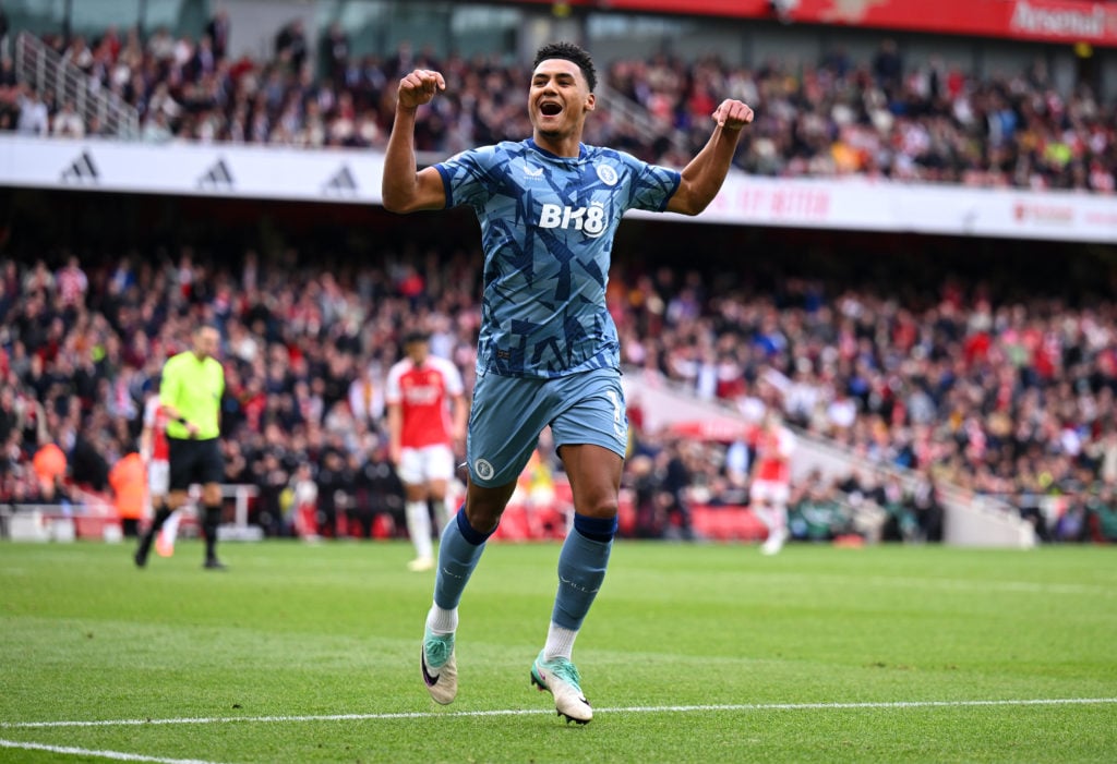 Arsenal FC v Aston Villa - Premier League