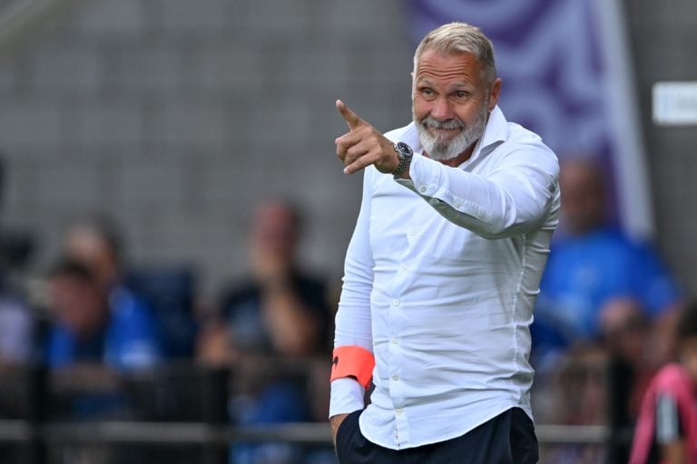 ANTWERPEN - KRC Genk coach Thorsten Fink  tijdens de Jupiler Pro League tussen K Beerschot VA - KRC Genk in het Olympisch stadion Antwerpen op 17 a...