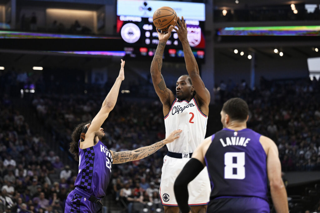 Los Angeles Clippers v Sacramento Kings