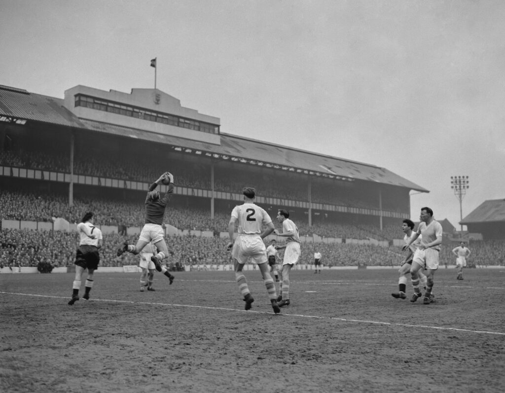 Spurs FC Vs Manchester City FC, 1956