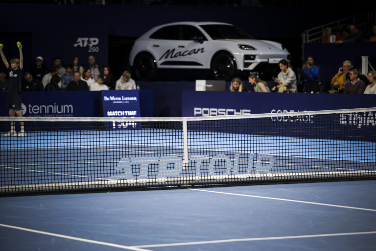 Photo by Nicolas Economou/NurPhoto via Getty Images
