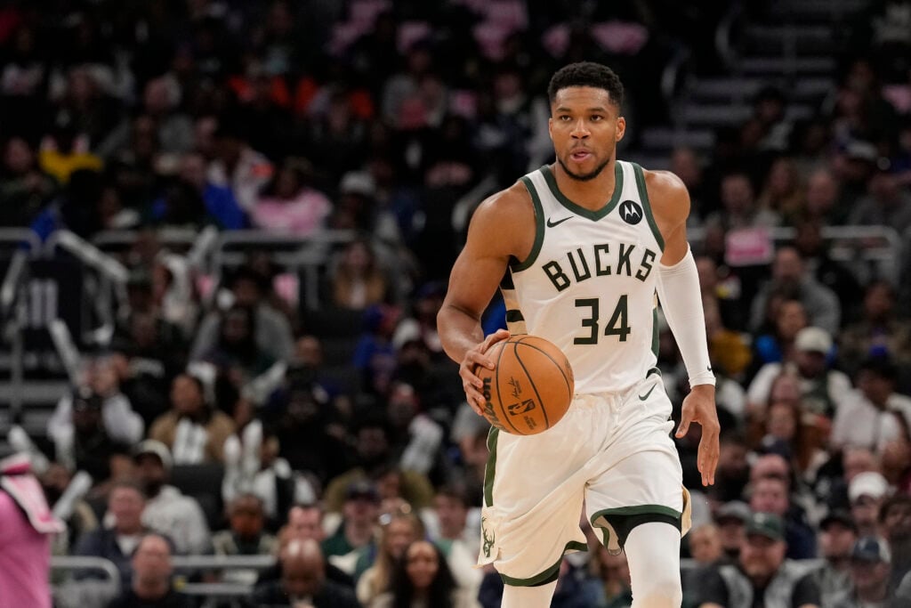 New York Knicks v Milwaukee Bucks