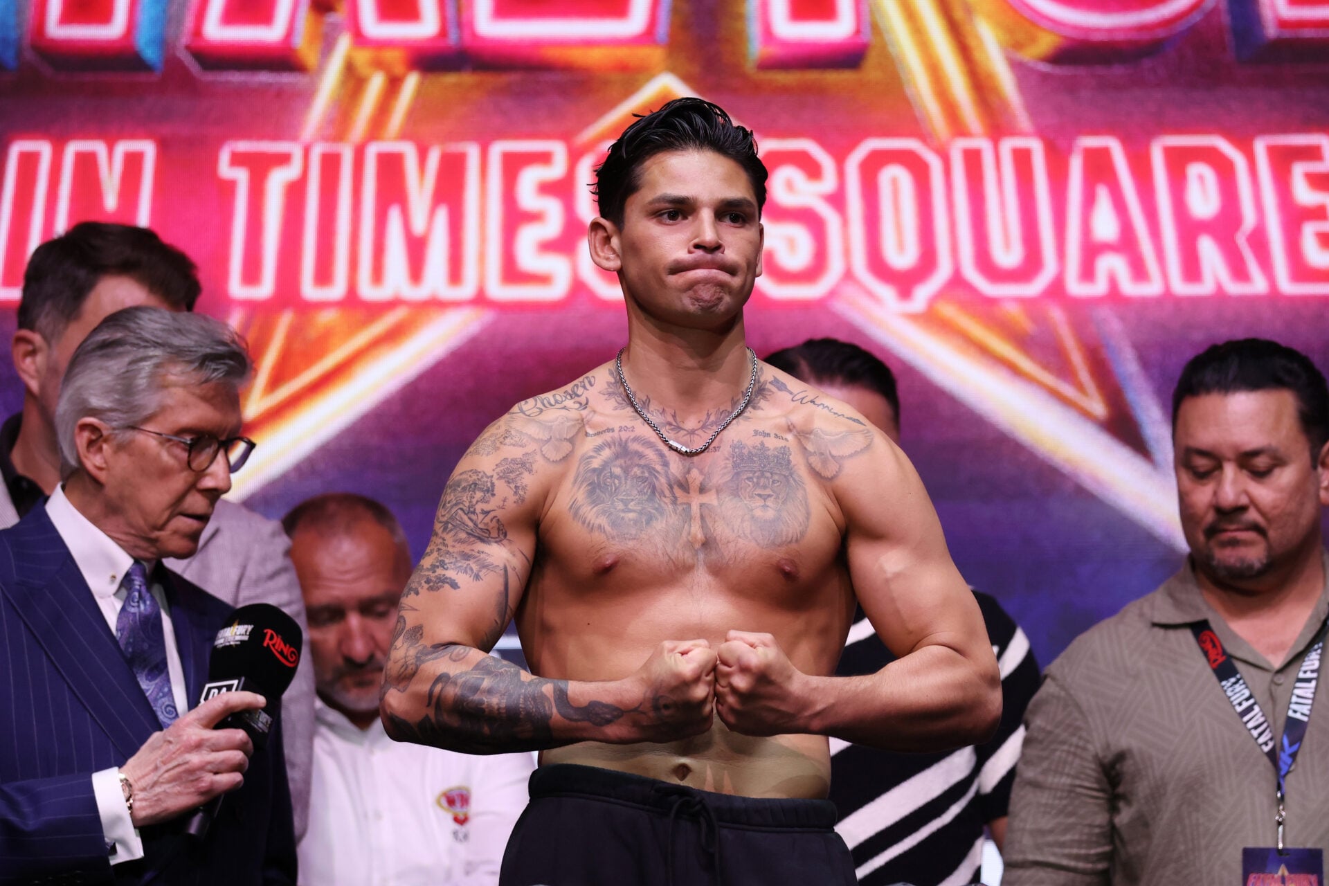 Photo by Cris Esqueda/Golden Boy/Getty Images