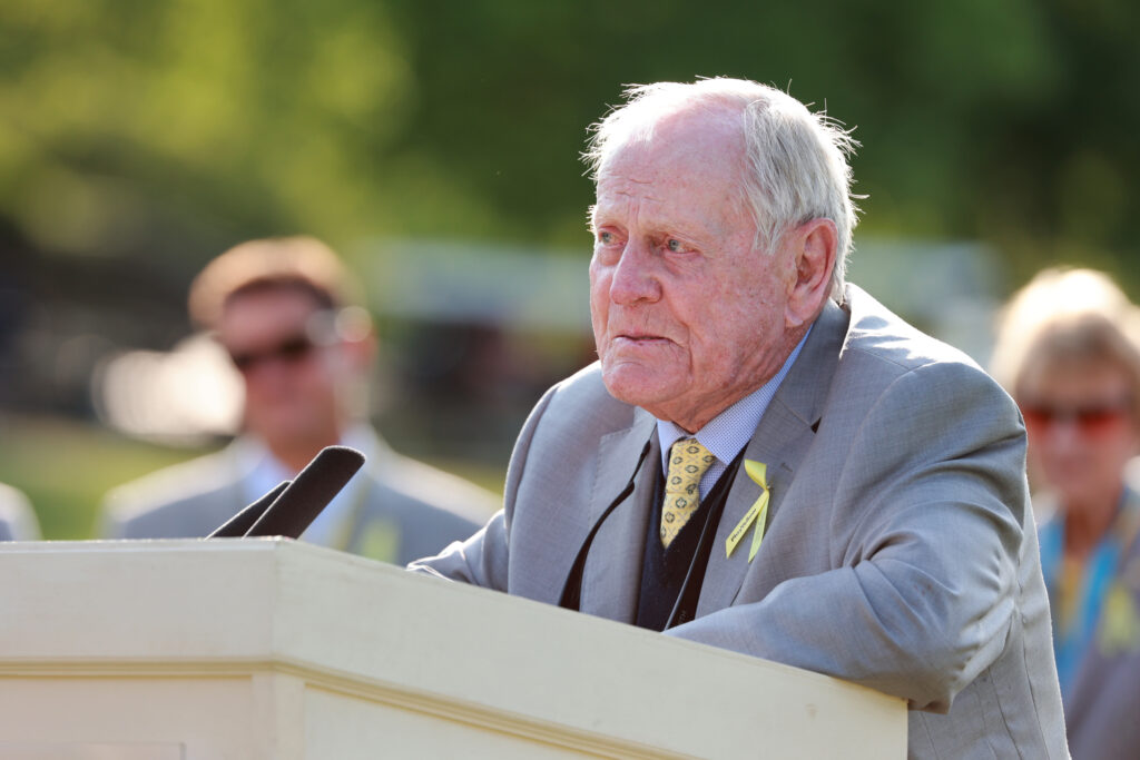 Jack Nicklaus speaks during an award ceremony in 2025