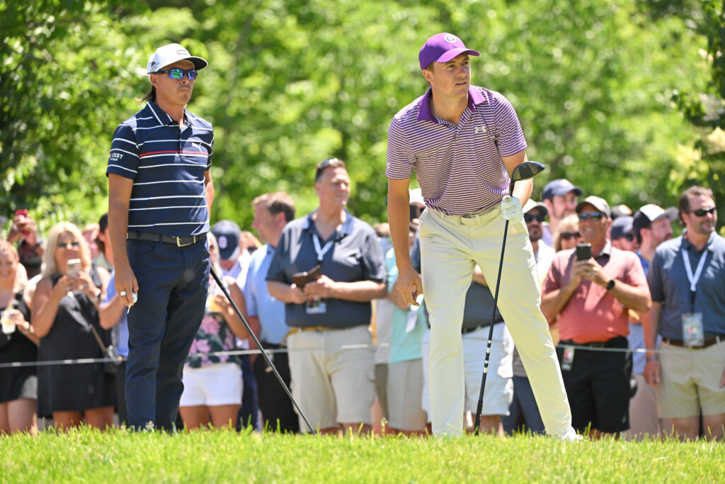 Jordan Spieth and Rickie Fowler on the tee during the Memorial Tournament