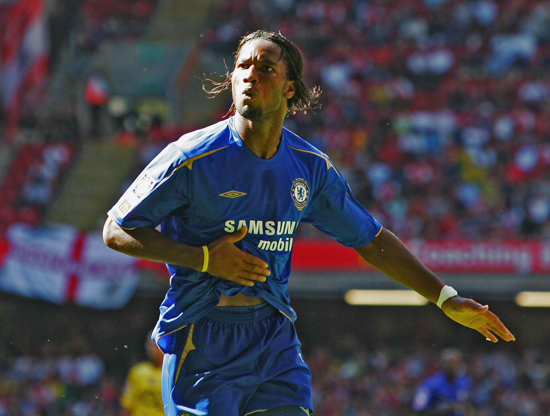 CARDIFF, UNITED KINGDOM - AUGUST 7:  Dider Drogba of Chelsea celebrates his second goal during the FA Community Shield match between Arsenal and Ch...