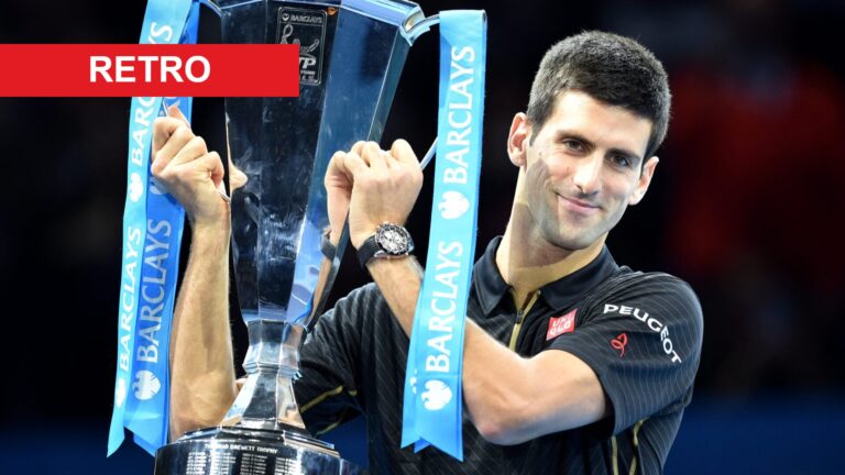Image of Novak Djokovic celebrating with the ATP Finals title after winning in 2014