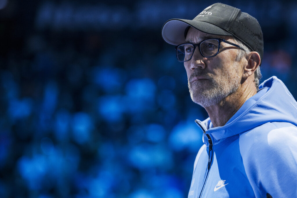 Darren Cahill, coach of Jannik Sinner, looks on during the