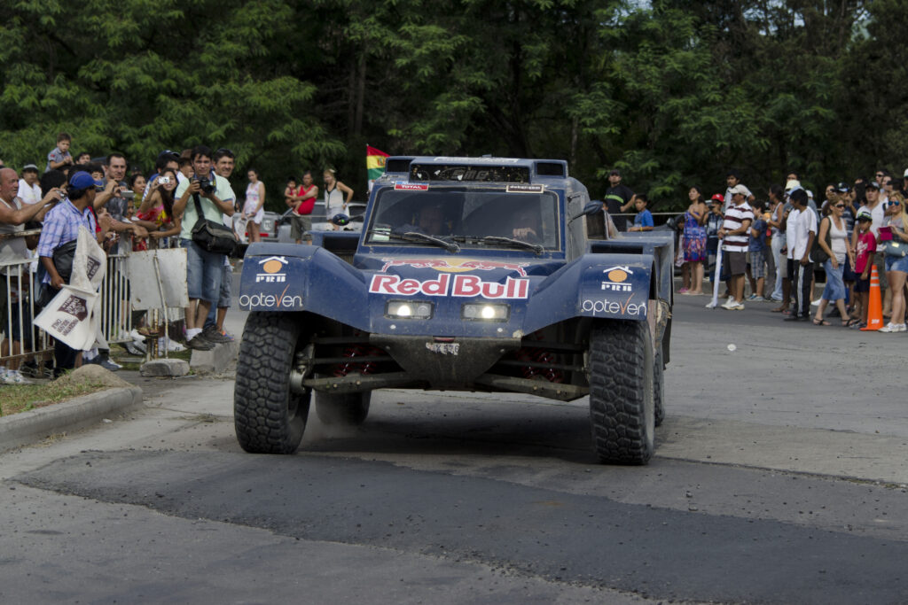 Carlos Sainz Sr takes part in stage six of the 2014 Dakar Rally in Argentina