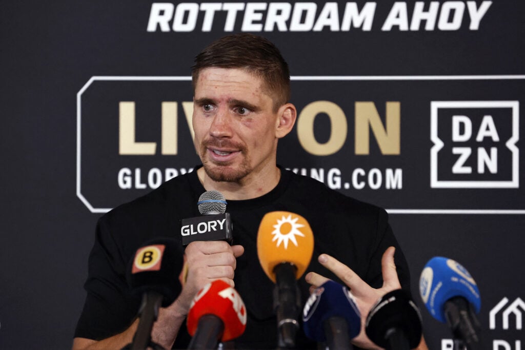 KICKBOXING-NED-GLORY-VERHOEVEN-VAKHITOV-HEAVYWEIGHT