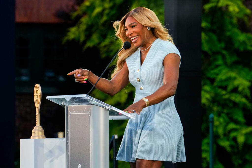 Serena Williams introduces Maria Sharapova at the 2025 International Tennis Hall of Fame