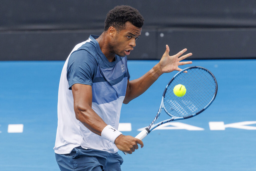 Giovanni Mpetshi Perricard plays a volley at the 2026 ASB Classic.
