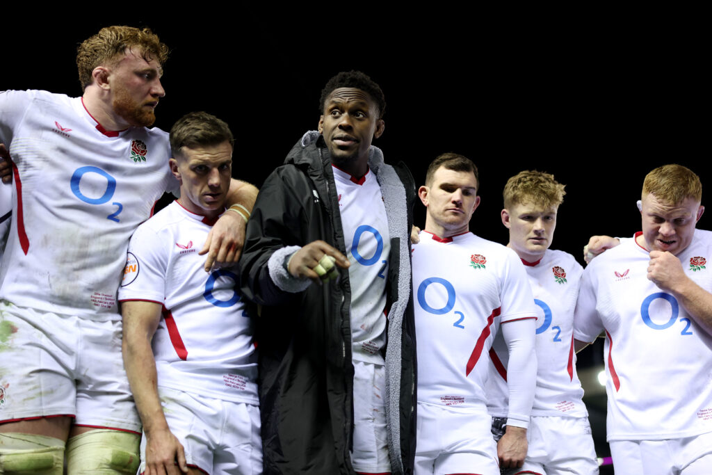 Maro Itoje of England speask to his teammates in a huddle following the Guinness Six Nations 2026 match between Scotland and England at Scottish Gas Murrayfield.