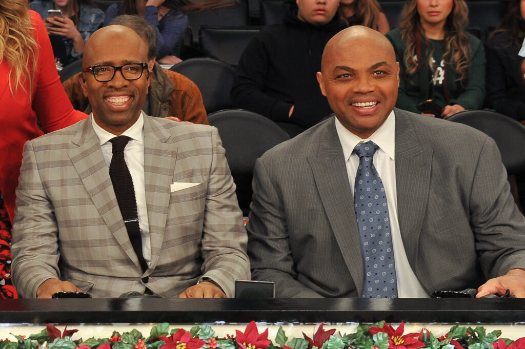 Kenny Smith (L) and Charles Barkley attends a basketball game between the Los Angeles Lakers and the Minnesota Timberwolves at Staples Center.