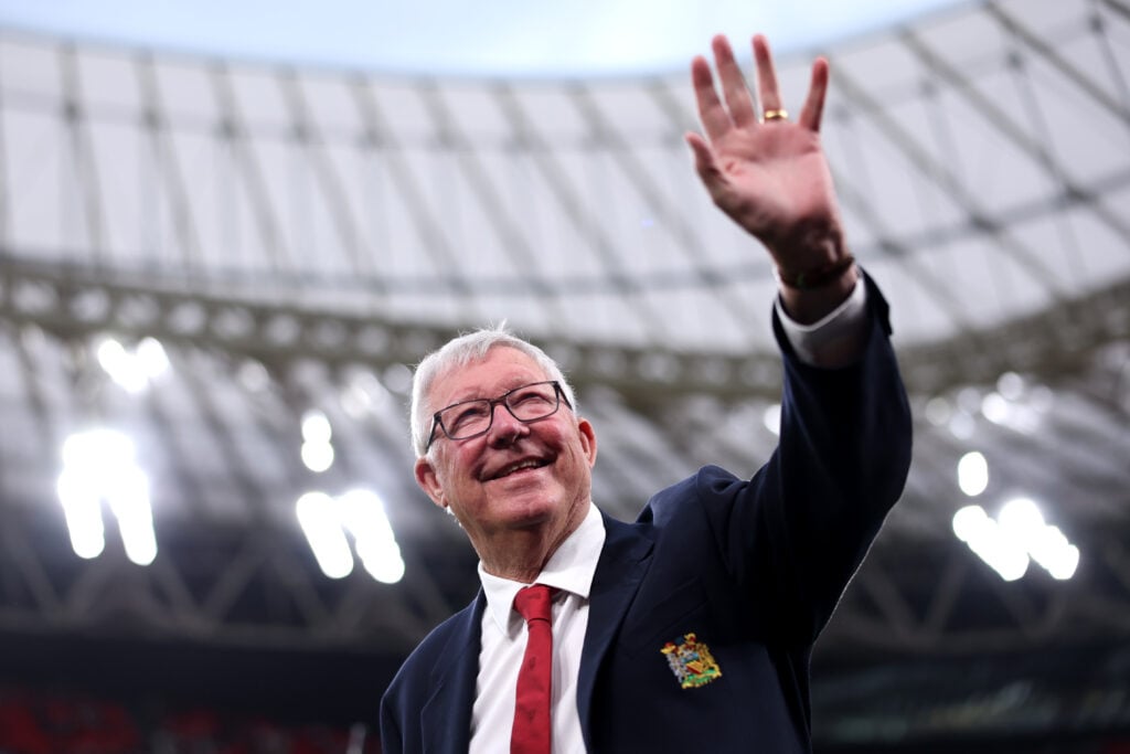 Sir Alex Ferguson smiles as he acknowledges the fans prior to the UEFA Europa League Final 2025 between Tottenham Hotspur and Manchester United at Estadio de San Mames.