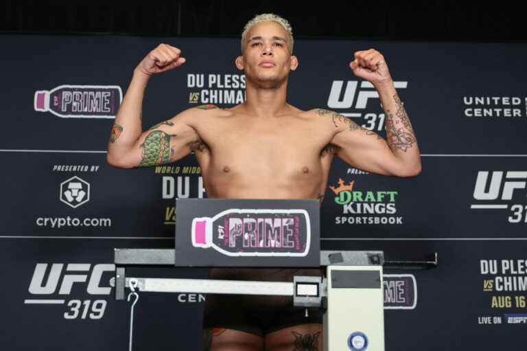 Photo by Ed Mulholland/Zuffa LLC