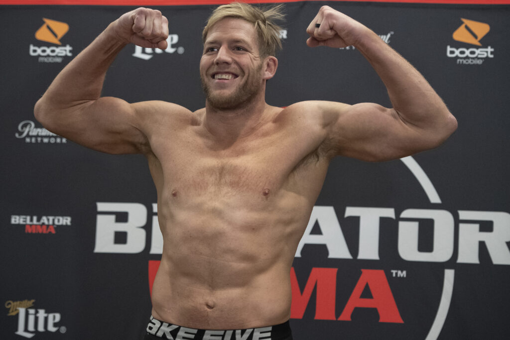 Bellator 214 official weigh-ins