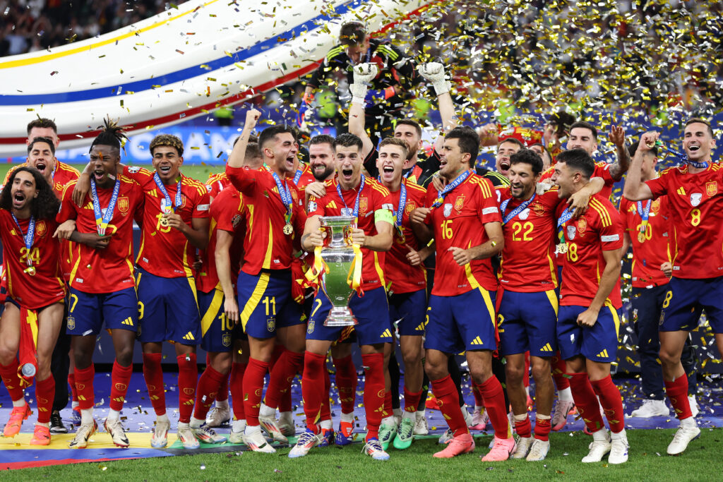 Spain celebrate after winning the 2024 European Championships