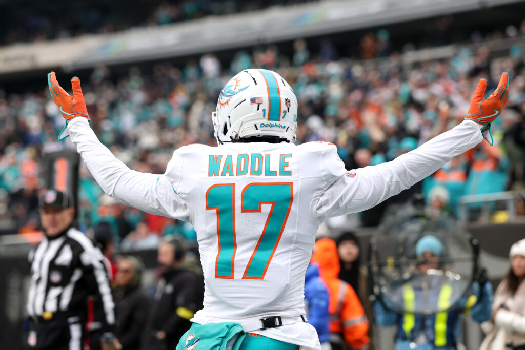 Miami Dolphins v New York Jets - NFL 2025
