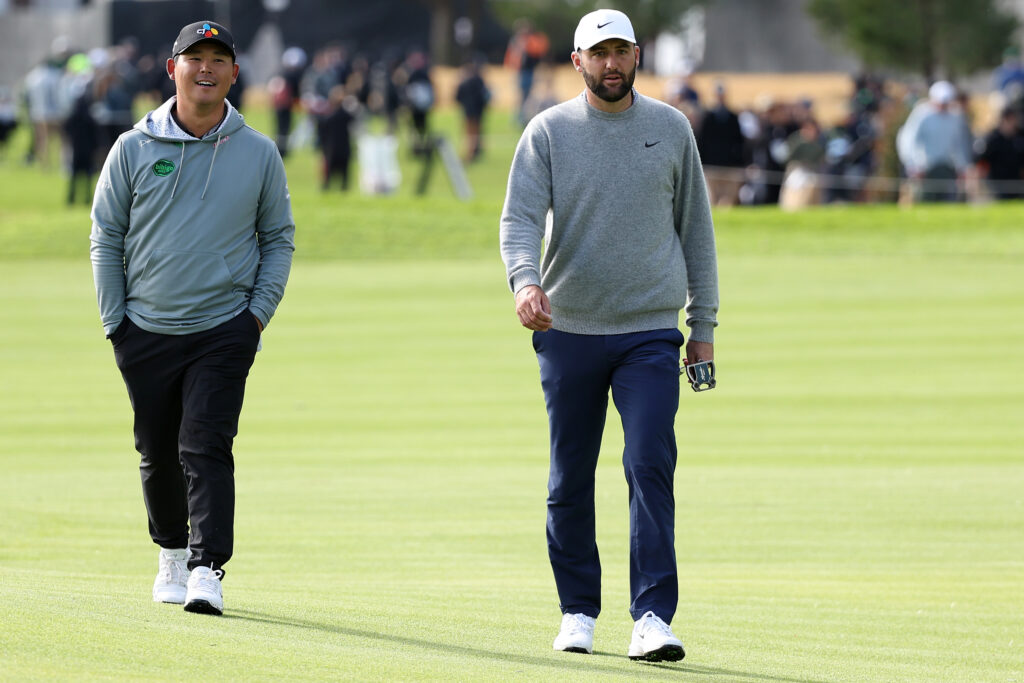 Si Woo Kim and Scottie Scheffler during the first round of The Genesis Invitational at Riviera Country Club