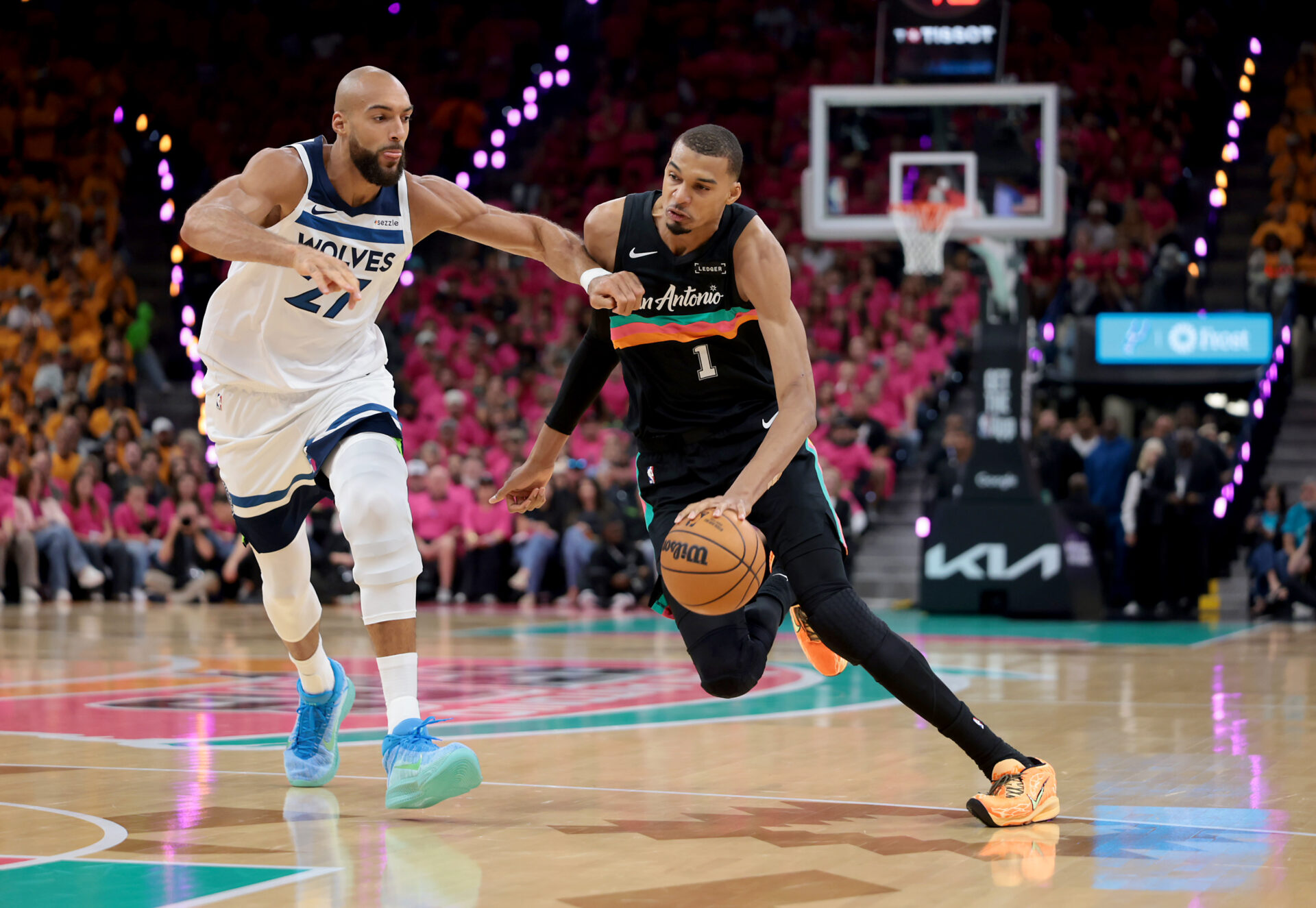 Photo by Carlos Gonzalez/The Minnesota Star Tribune via Getty Images