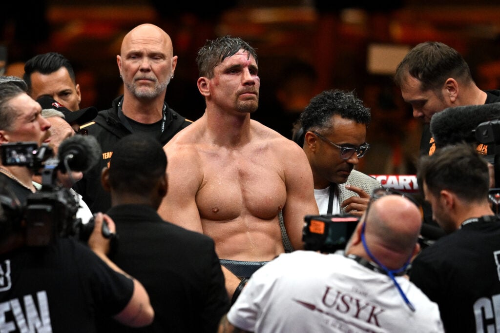Oleksandr Usyk v Rico Verhoeven: Glory in Giza - Fight Night
