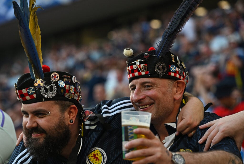 Scotland fans drinking beer