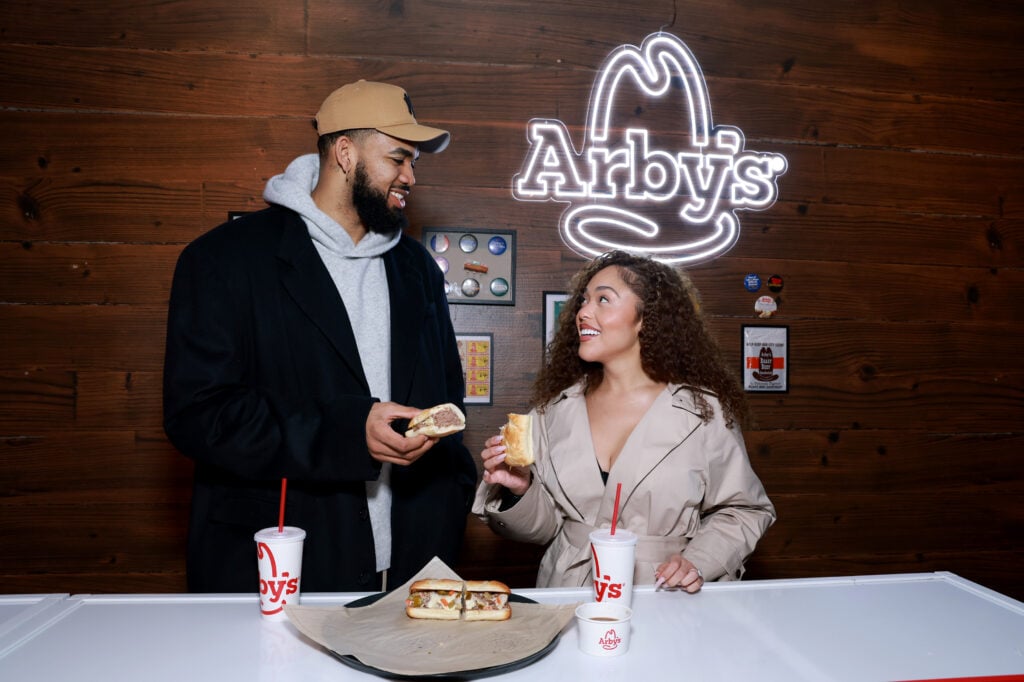 Karl-Anthony Towns And Jordyn Woods Have A Date Night At The "House Of Italian Beef" Pop-Up By Arby's And Chain.
