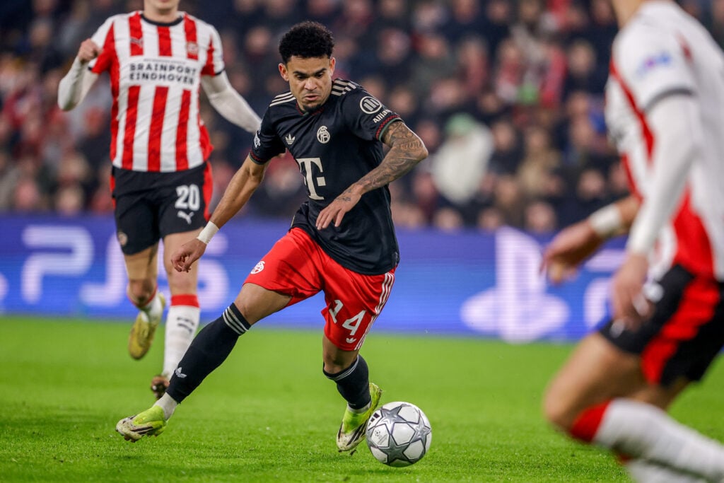 JANUARY 28: Luiz Diaz of FC Bayern Munich runs with the ball during the UEFA Champions League 2025/26 League Phase MD8 match between PSV Eindhoven and FC Bayern Munich at Philips Stadion on January 28, 2026 in Eindhoven, Netherlands.