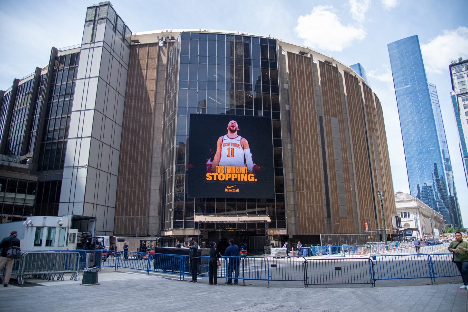 New York faces World Cup and Knicks traffic test on same day