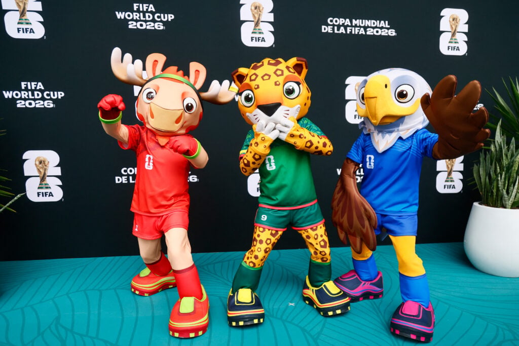 FBL-WC-2026-MATCH01-MEX-RSA-MASCOTS