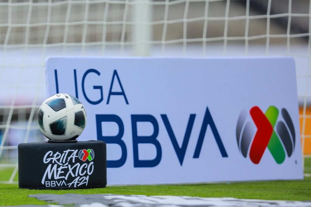 Pumas UNAM v Chivas - Torneo Apertura 2021 Liga MX