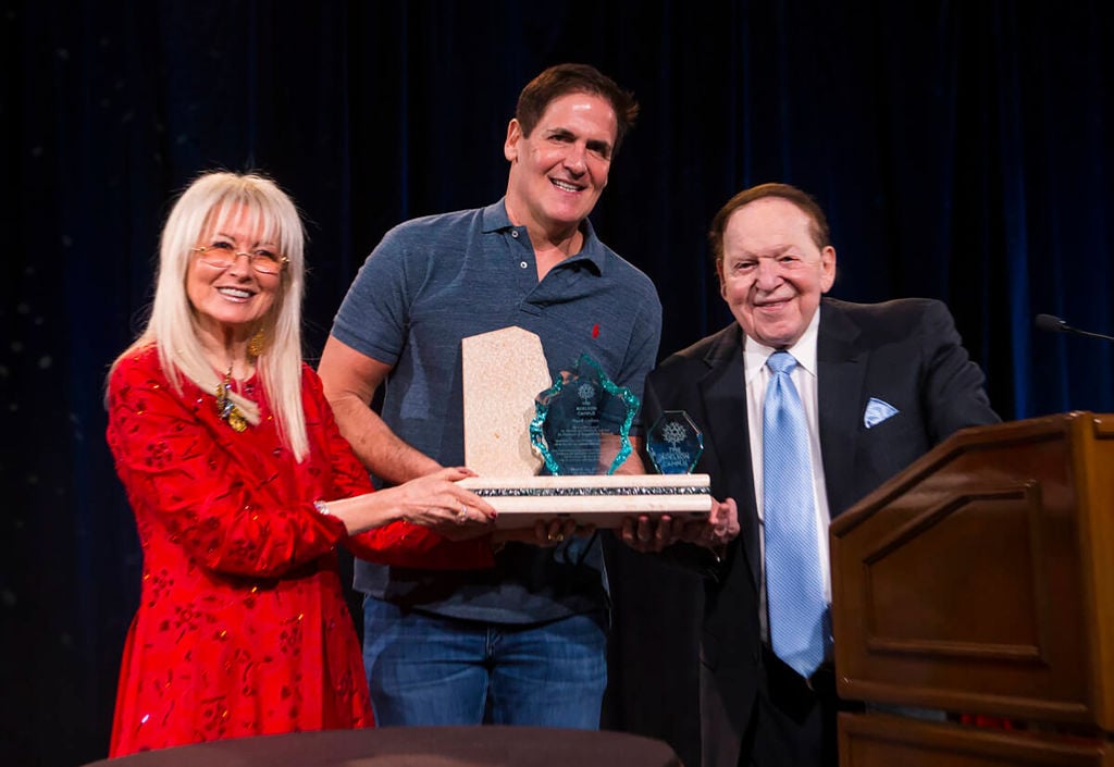 SPORTS-BKN-MAVS-ADELSON-1-LV
