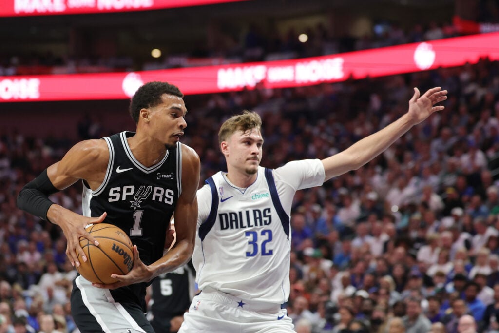 San Antonio Spurs v Dallas Mavericks