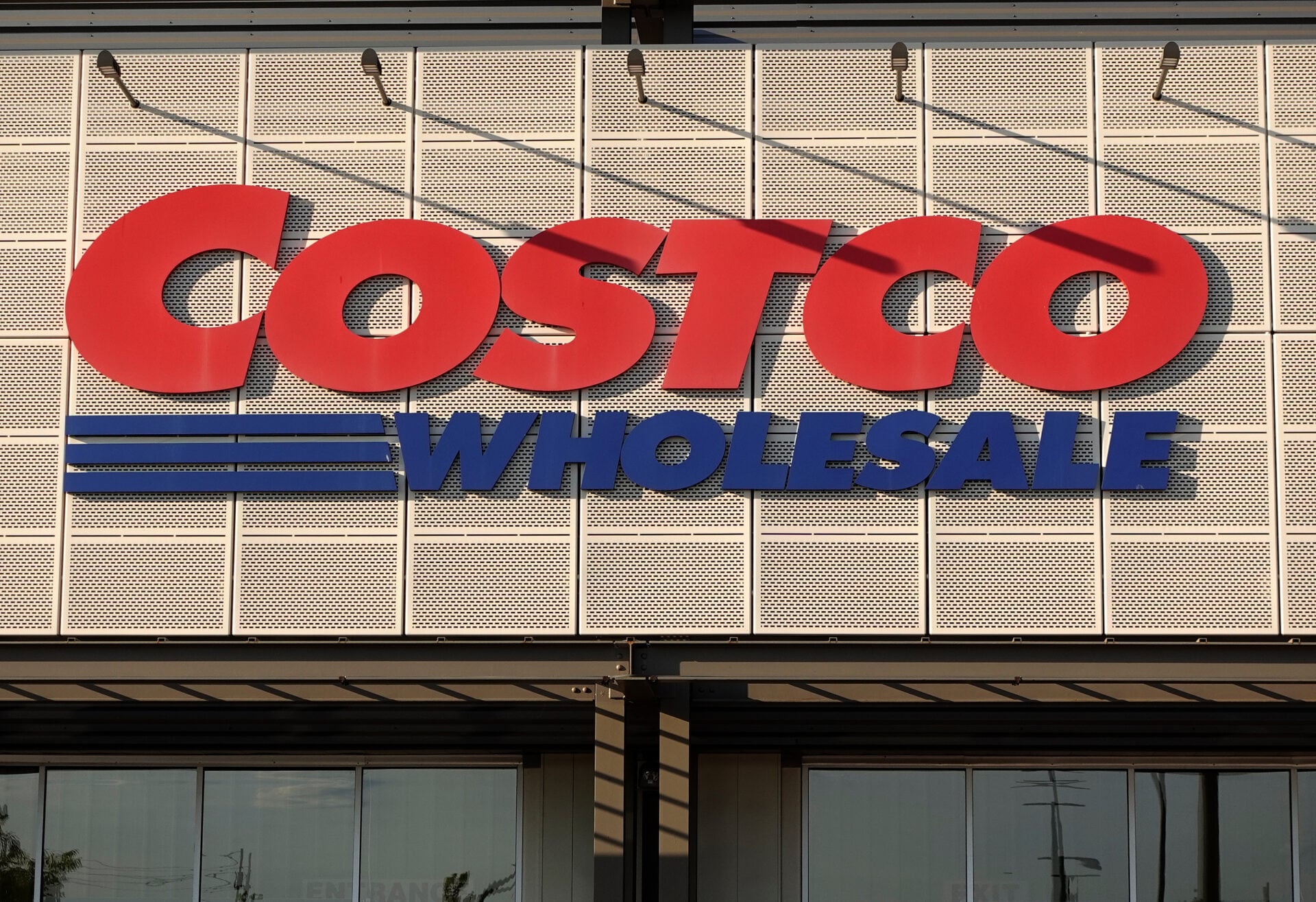 This is insane': European World Cup tourist blown away by American Costco